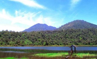 Java Volcano Trekking