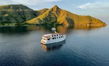 komodo adventure