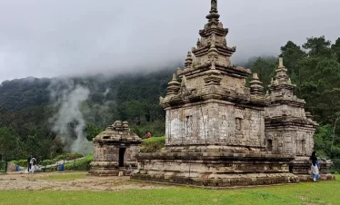 Gedong Songo Temples & Semarang Old City Tour